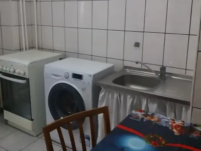 bucatarie mica utilata garsoniera inchiriere Sector 2 Bucuresti